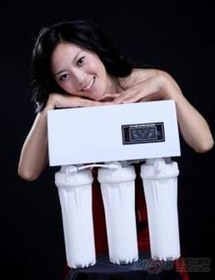 雨露净水器加盟 专业水处理设备及配件研发品牌，共创净水事业新未来